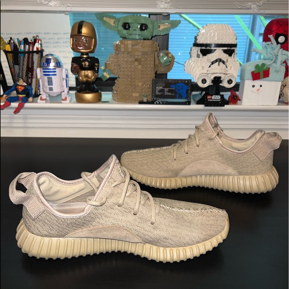 Lightly-worn Yeezy Boost 350 in Moon Rock